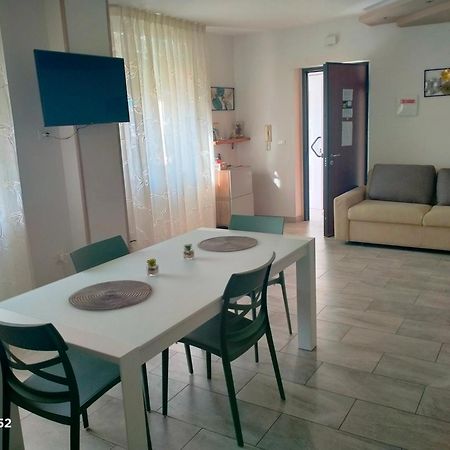 Апартаменти Perla Di Mare Монтезільвано Екстер'єр фото